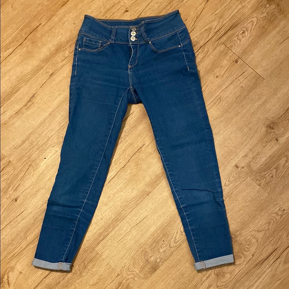 Classic Blue Cropped Ankle Jeans with Rolled Cuffs - Picture 5 of 17